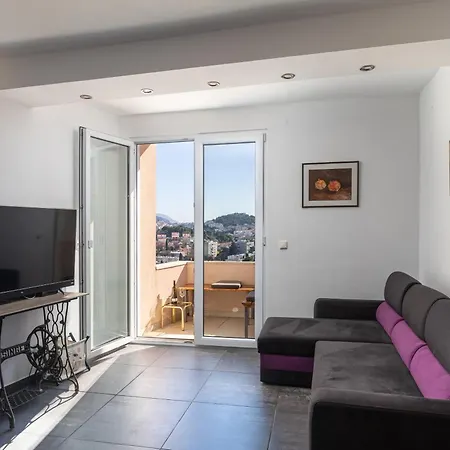 Spacious 80m2 Place, Great Views:-) 2 Bedrooms ! Apartment Dubrovnik