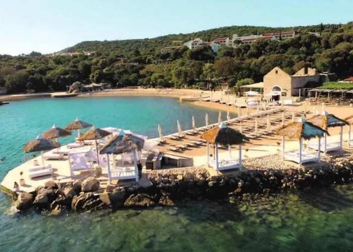 Apartment Spacious 80m2 Place, Great Views:-) 2 Bedrooms ! *