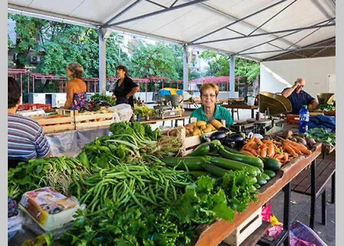 Spacious 80m2 Place, Great Views:-) 2 Bedrooms ! Appartement