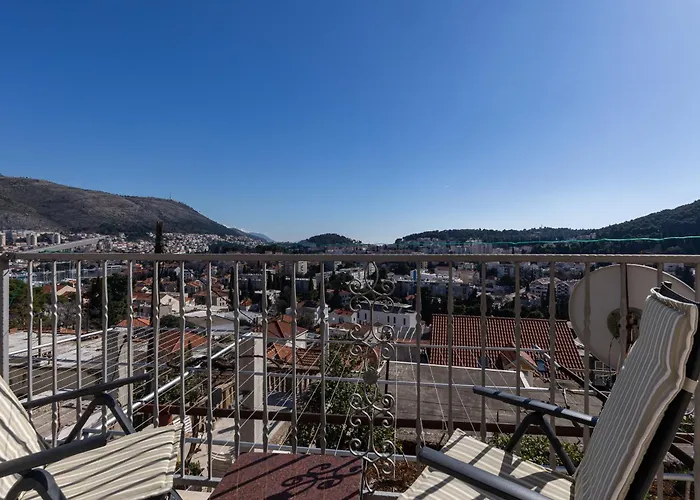 Spacious 80m2 Place, Great Views:-) 2 Bedrooms !