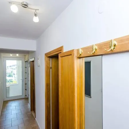 דירה Spacious 80m2 Place, Great Views:-) 2 Bedrooms ! *