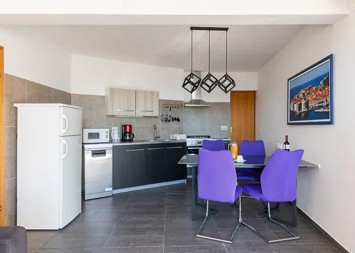 公寓 Spacious 80m2 Place, Great Views:-) 2 Bedrooms ! 杜布罗夫尼克
